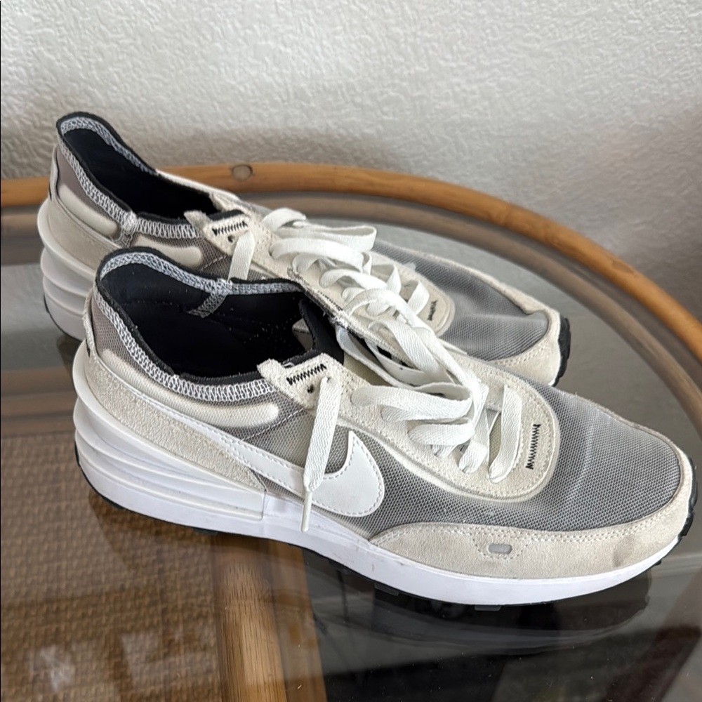 Nike Waffle One Summit White and Black Athletic Shoes Brand New
